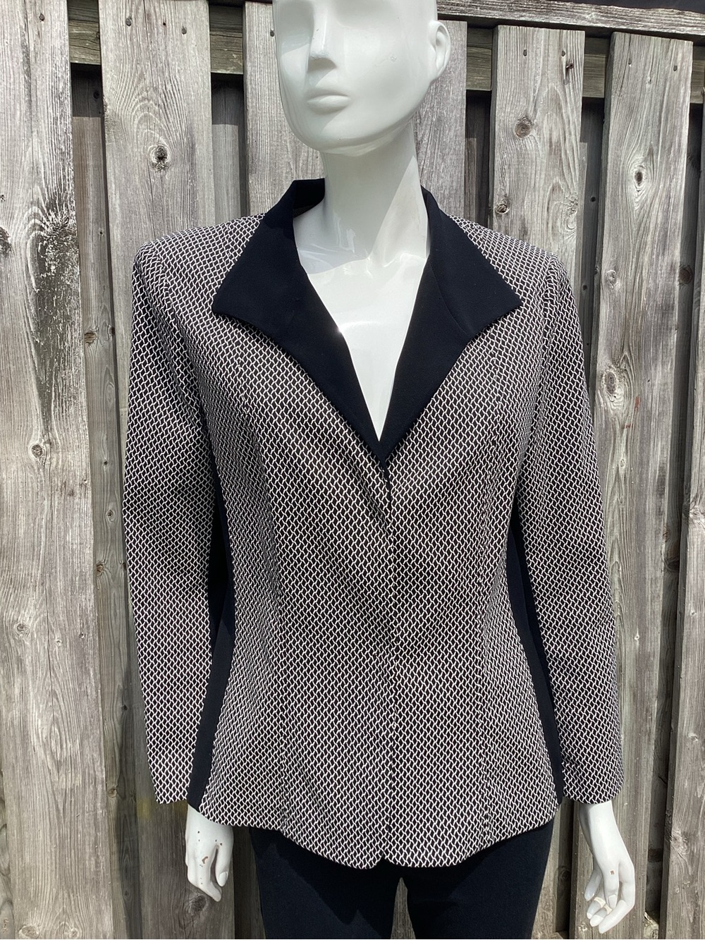 Lafayette 148 New York Black and White Patterned Blazer